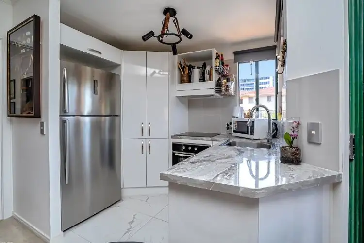 Fifth view of Homely unit listing, 15/10-12 Spendelove Avenue, Southport QLD 4215