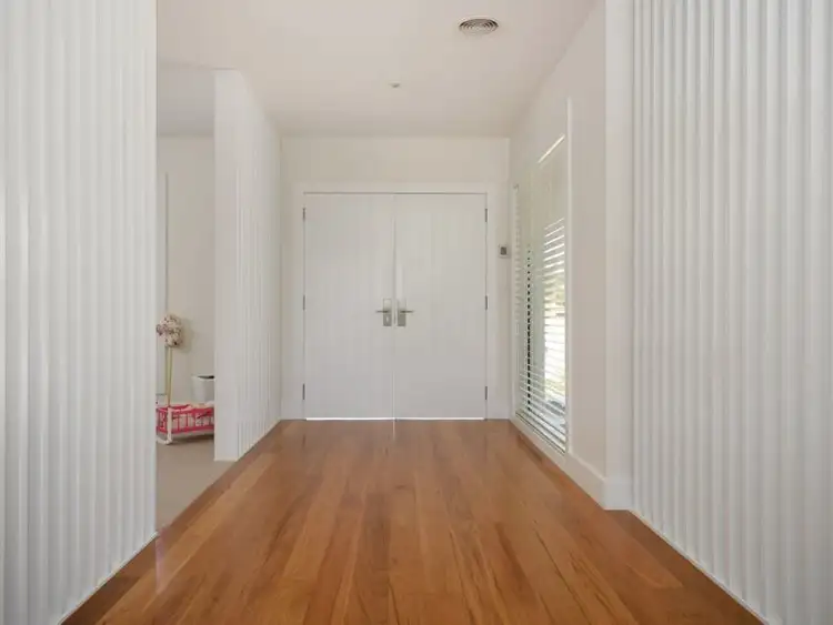 Sixth view of Homely house listing, 5 Buckley Court, Lake Albert NSW 2650