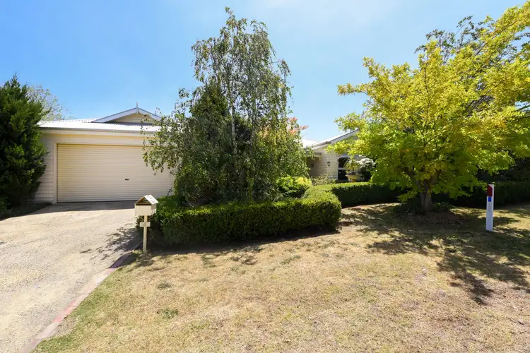 Second view of Homely house listing, 4 Scenic Court, Mount Martha VIC 3934