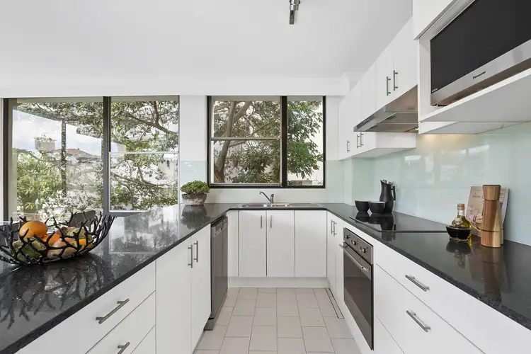 Fifth view of Homely apartment listing, 5A/15-19 Onslow Avenue, Elizabeth Bay NSW 2011