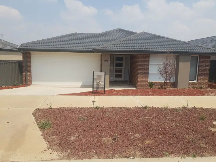 5 Wispering Circuit, Kilmore VIC 3764