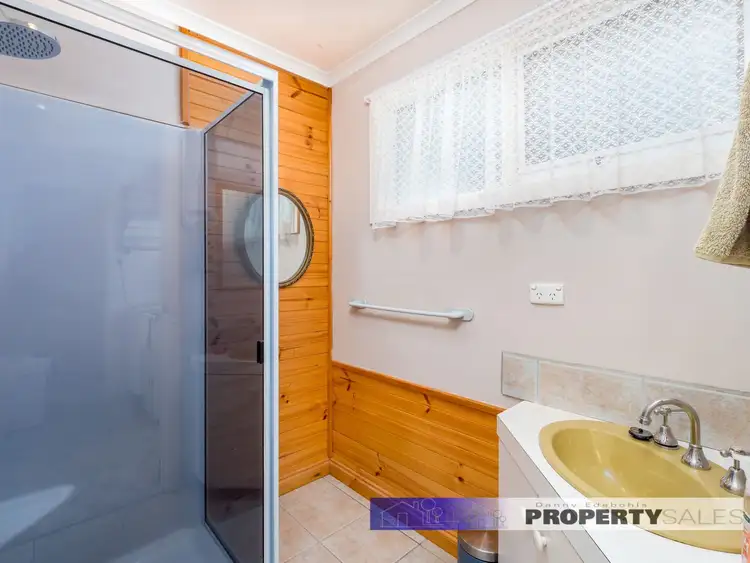 Seventh view of Homely house listing, 8 O'Reilly Court, Moe VIC 3825