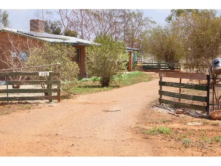 115 Jones Circuit, Narromine NSW 2821