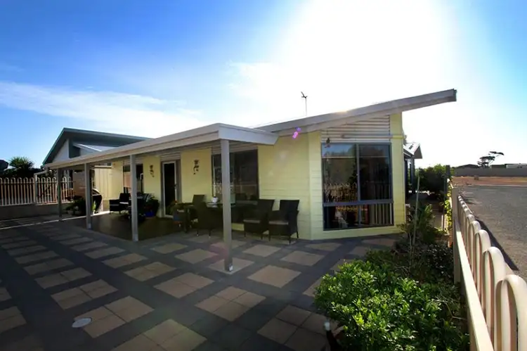9 AB Smith Road, Streaky Bay SA 5680