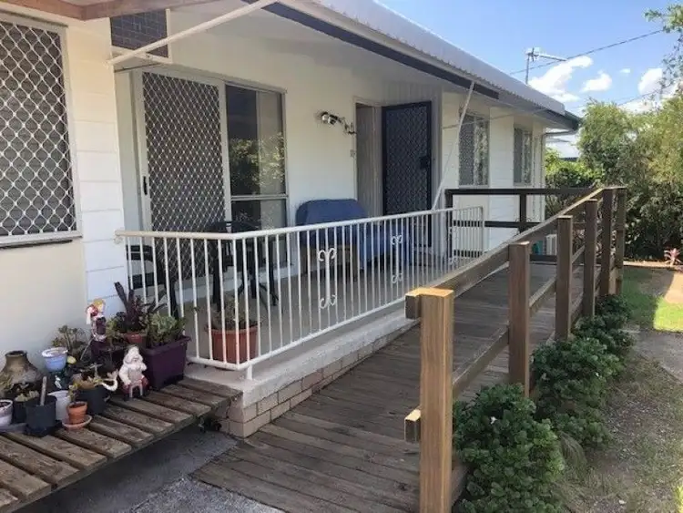 4 Gebbutt Street, Southside QLD 4570
