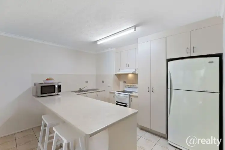 Seventh view of Homely unit listing, 5/2 James Street, Urangan QLD 4655