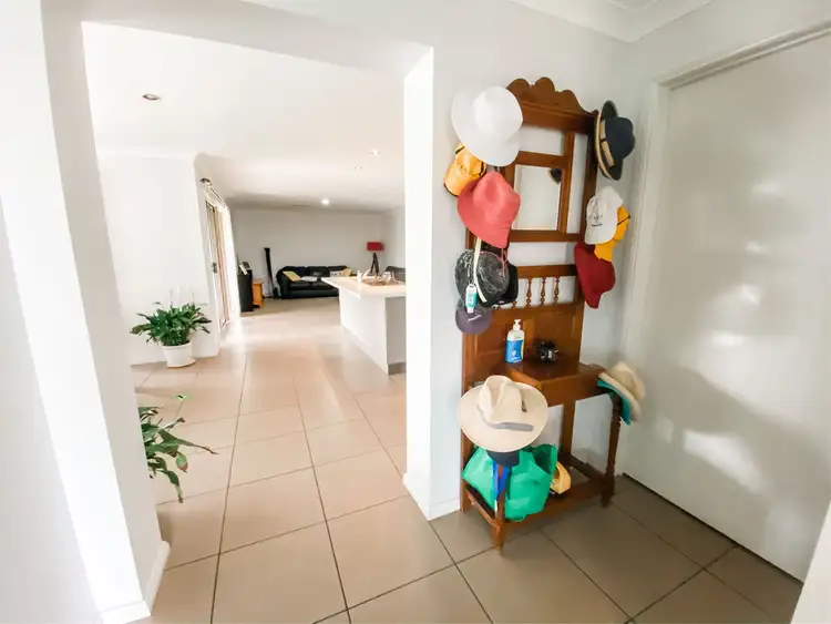 Fifth view of Homely house listing, 9 Sommerfeld Crescent, Chinchilla QLD 4413
