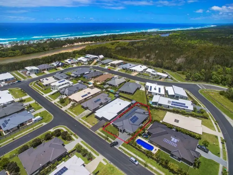13 Lindwall Avenue, Pottsville NSW 2489