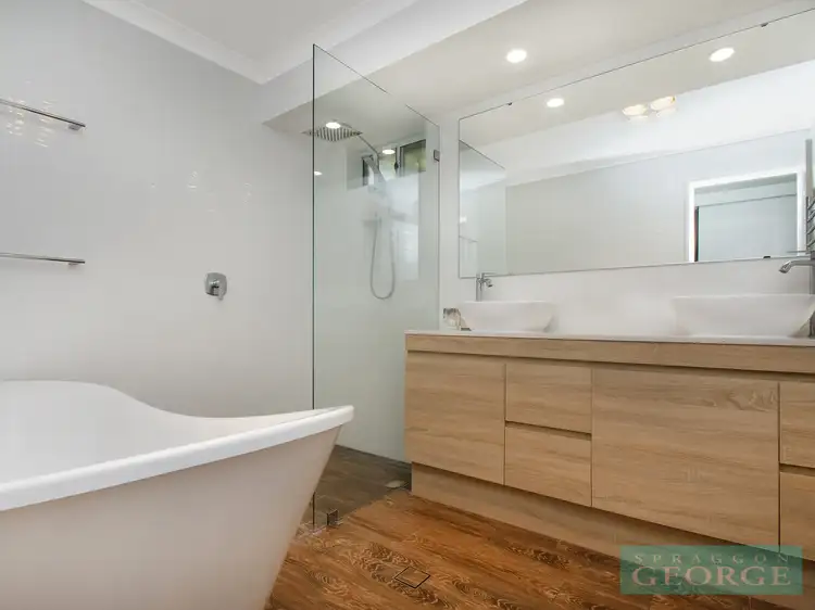 10 Bedelia Way, Hamersley WA 6022