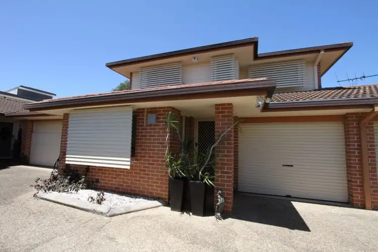 2/70 Georgina Street, Woody Point QLD 4019
