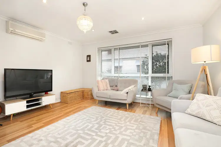 Second view of Homely villa listing, 2/31 The Esplanade, Maribyrnong VIC 3032