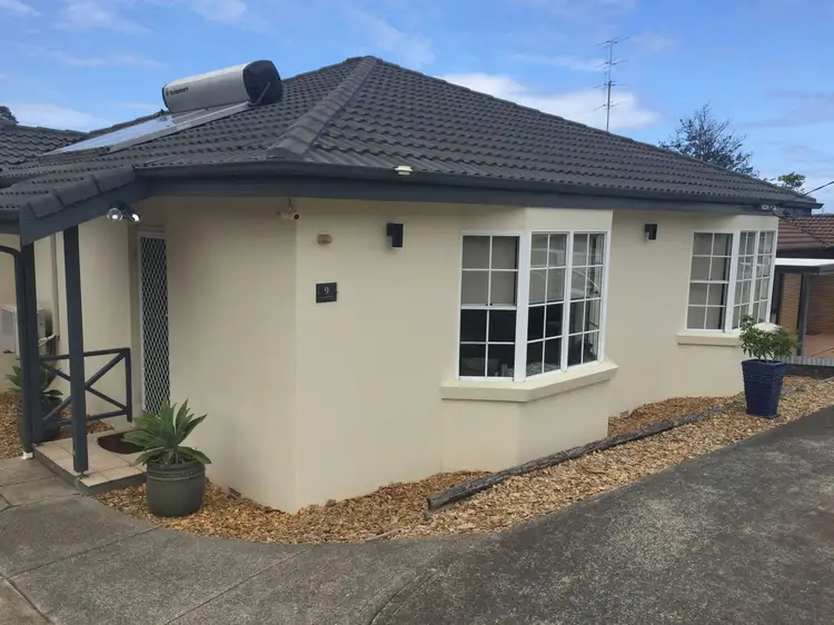 9 Marchant Crescent, Mount Warrigal NSW 2528
