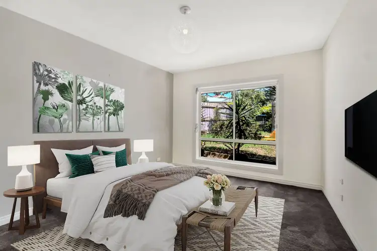 Fifth view of Homely house listing, 1/6 Calrossie Close, Endeavour Hills VIC 3802