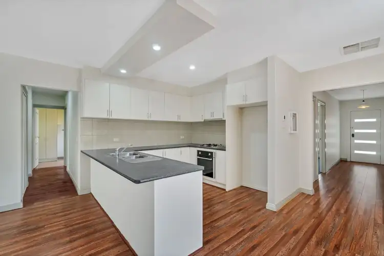 Seventh view of Homely house listing, 1/6 Calrossie Close, Endeavour Hills VIC 3802