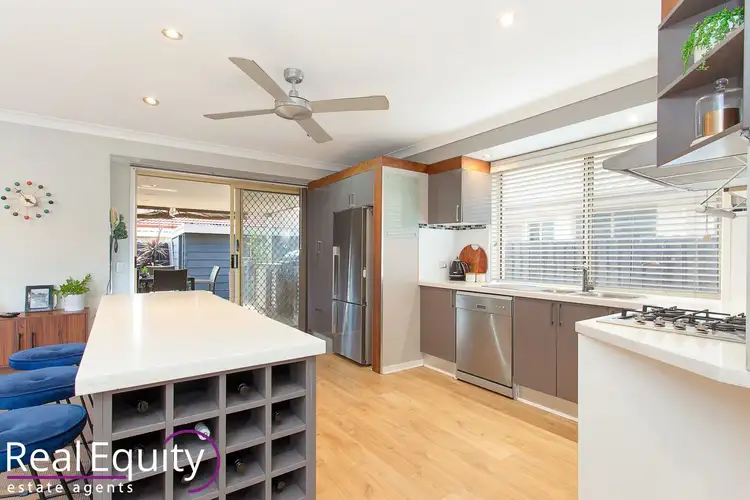 22 Bungonia Court, Wattle Grove NSW 2173