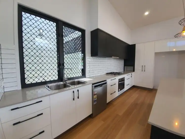 Fifth view of Homely semi-detached listing, 2/28 Earl Saint Vincent Circuit, Eli Waters QLD 4655