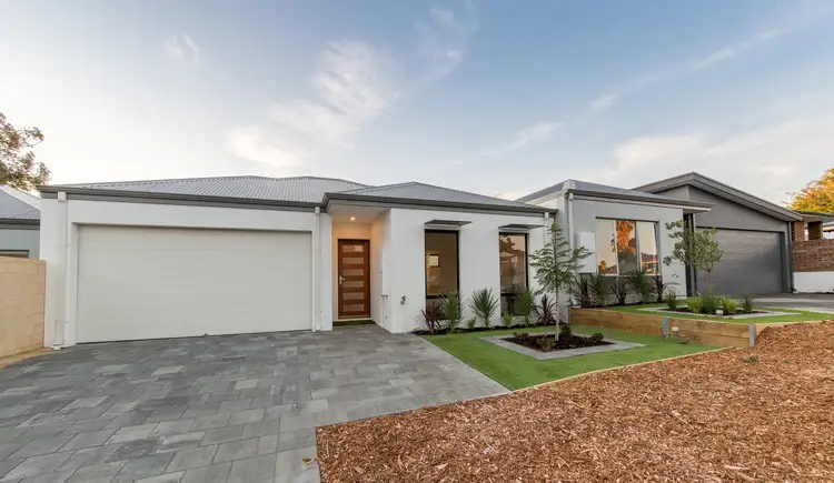 A, B and C/20 Trailwood Drive, Woodvale WA 6026