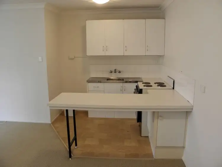 4/31 Sunset Boulevard, Surfers Paradise QLD 4217