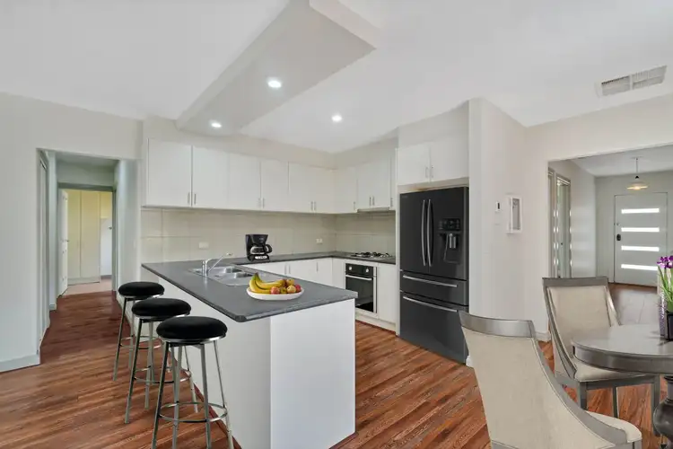 Second view of Homely house listing, 2/6 Calrossie Close, Endeavour Hills VIC 3802