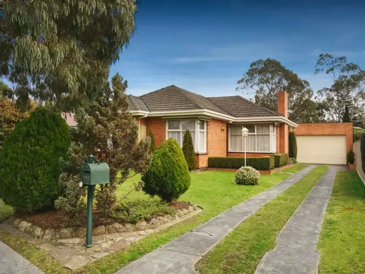 9 Ascot Court