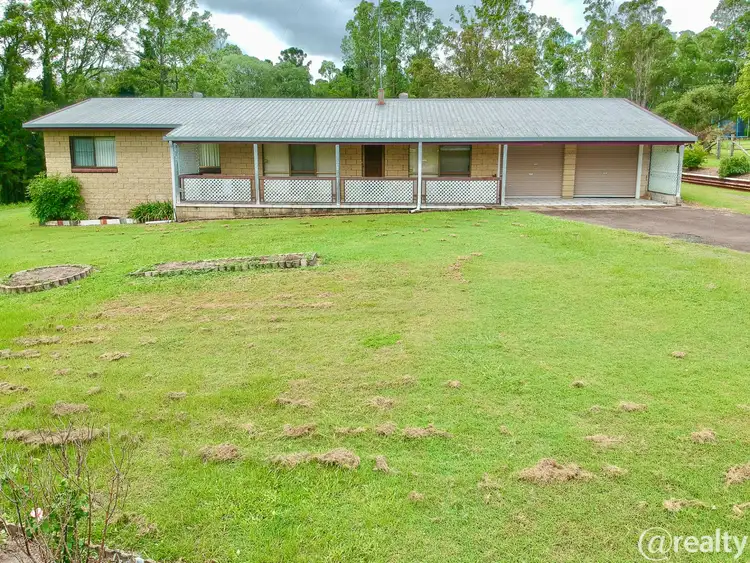 5 Daphne Street, Southside QLD 4570