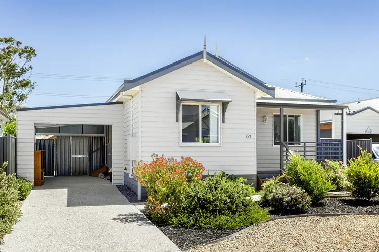 221/40 Watt Street, Lara VIC 3212