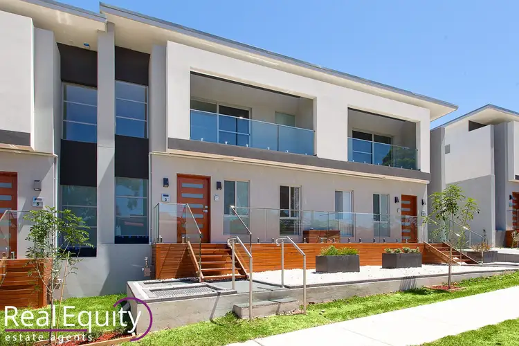 5/66-70 Ikara Crescent, Moorebank NSW 2170