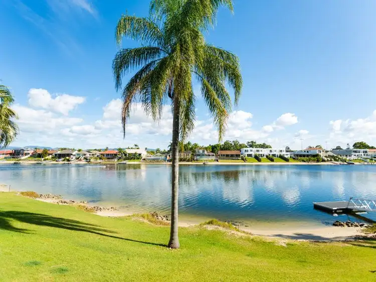 7/10 Aquila Court, Mermaid Waters QLD 4218