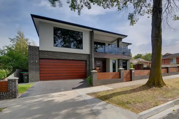 Second view of Homely house listing, 5 Henry Street, Traralgon VIC 3844