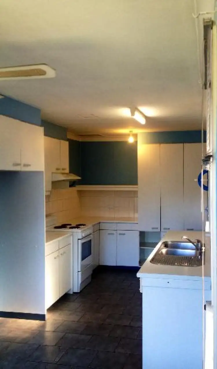 Sixth view of Homely house listing, 37 Palau Cresent, Lethbridge Park NSW 2770