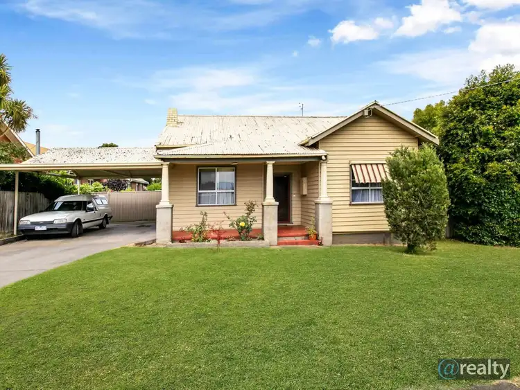 33 Langford Street, Moe VIC 3825