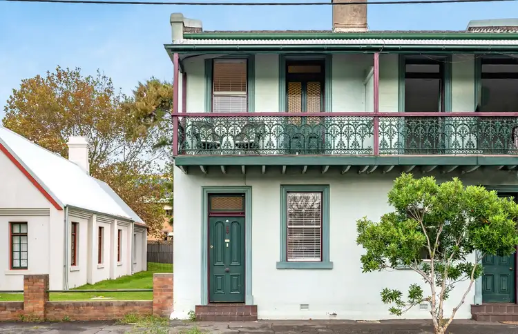 111 Dawson Street, Cooks Hill NSW 2300