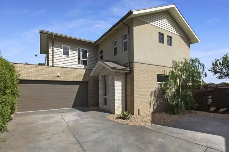 Main view of Homely townhouse listing, 2/8 Rosdale Place, Sunshine VIC 3020