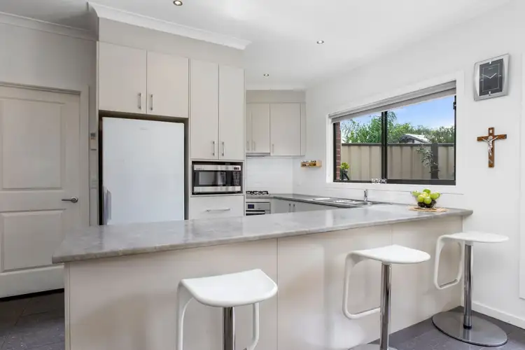 Sixth view of Homely house listing, 2/4 Kerry Court, St Albans VIC 3021