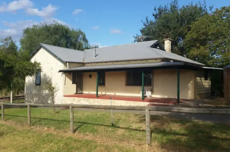 18 Altmanns Road