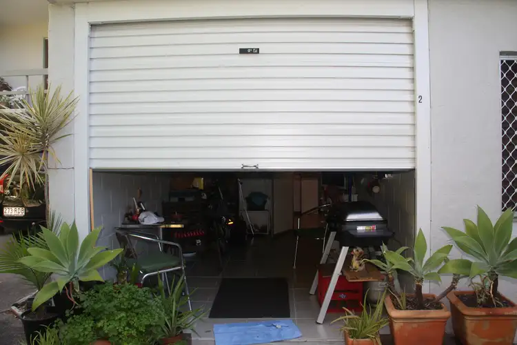 Fifth view of Homely unit listing, 2/11 Bradman Ave, Maroochydore QLD 4558