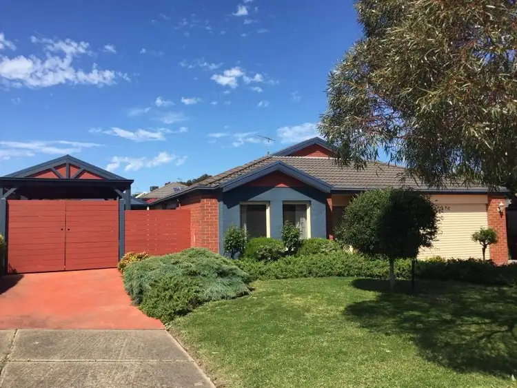 Second view of Homely house listing, 10 Aitken Court, Berwick VIC 3806
