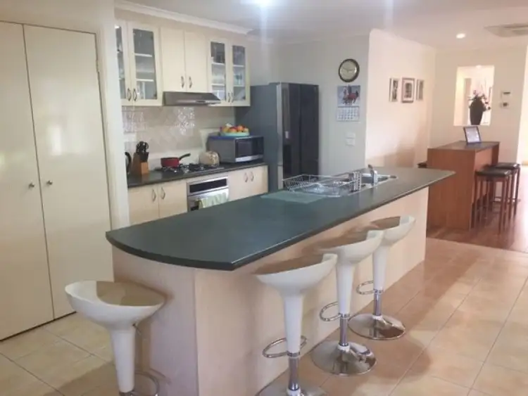 Sixth view of Homely house listing, 10 Aitken Court, Berwick VIC 3806