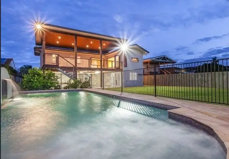 35 Turner Street, Scarborough QLD 4020