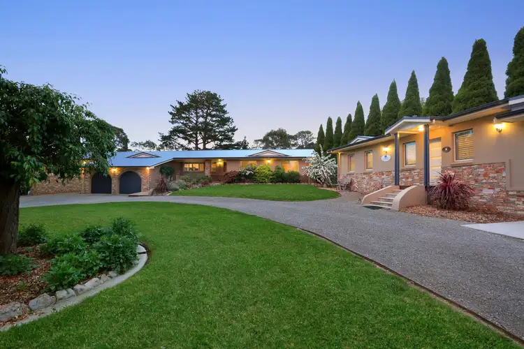 6 Westminster Place, Burradoo NSW 2576