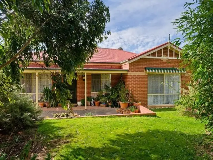28 Eureka Street, Chewton VIC 3451