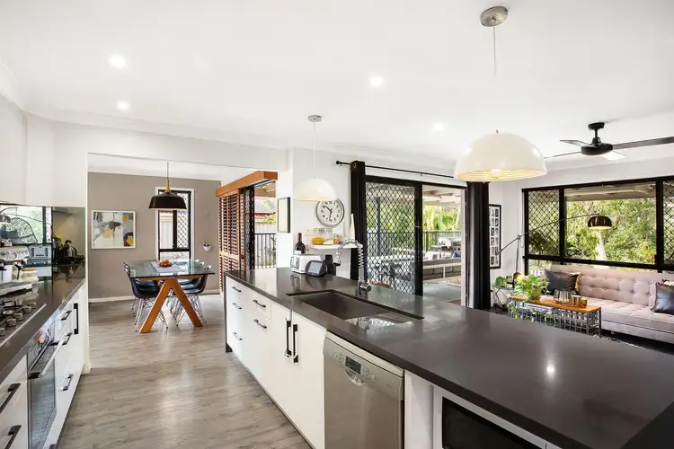 8 Keneally Street, Maudsland QLD 4210