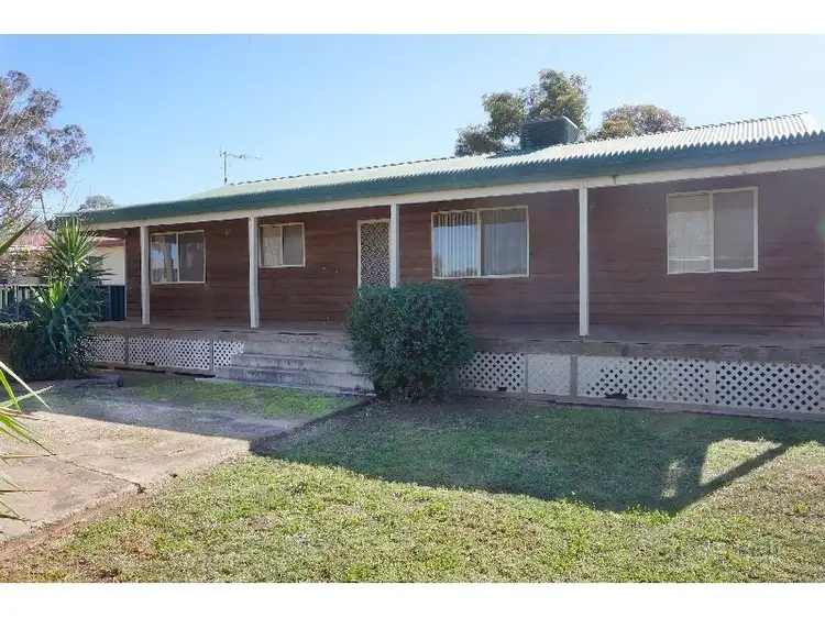 111 Wattle Cr, Narromine NSW 2821