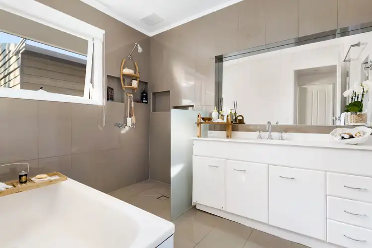 Sixth view of Homely house listing, 7 Meadow Place, Miranda NSW 2228