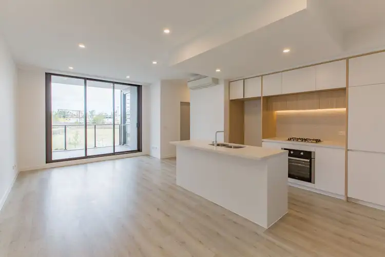 208/81B Lord Sheffield Circuit, Penrith NSW 2750