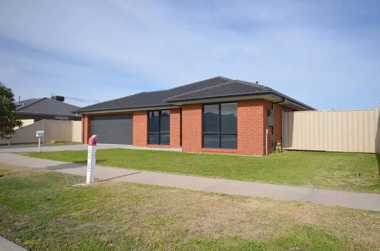 Main view of Homely townhouse listing, 19 Hickson Street, Horsham VIC 3400