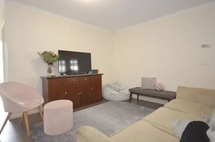 Third view of Homely townhouse listing, 19 Hickson Street, Horsham VIC 3400