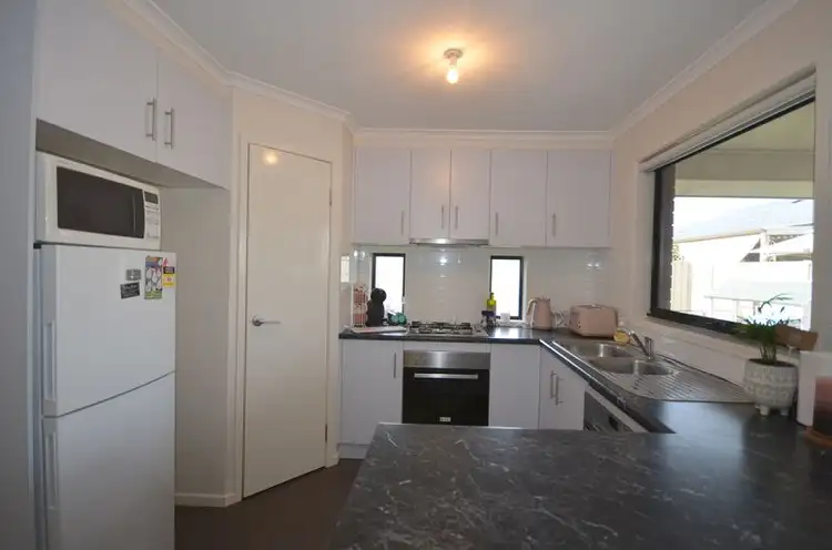 Fourth view of Homely townhouse listing, 19 Hickson Street, Horsham VIC 3400