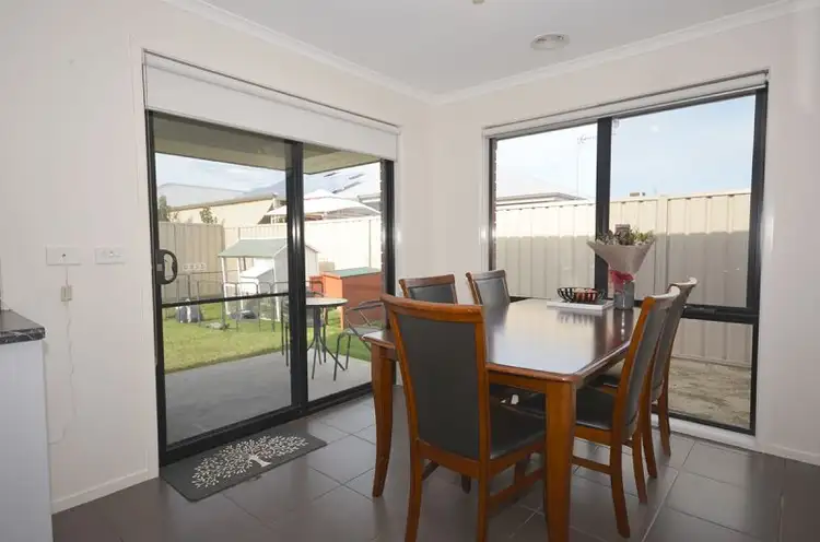 Sixth view of Homely townhouse listing, 19 Hickson Street, Horsham VIC 3400