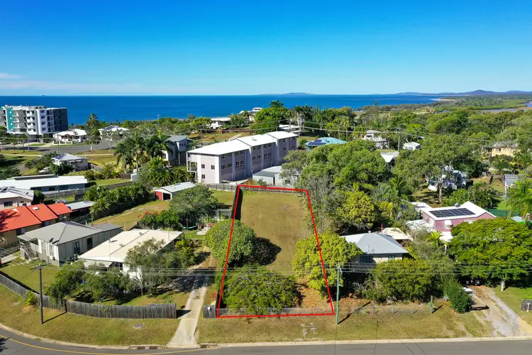 21 Beach Avenue, Tannum Sands QLD 4680